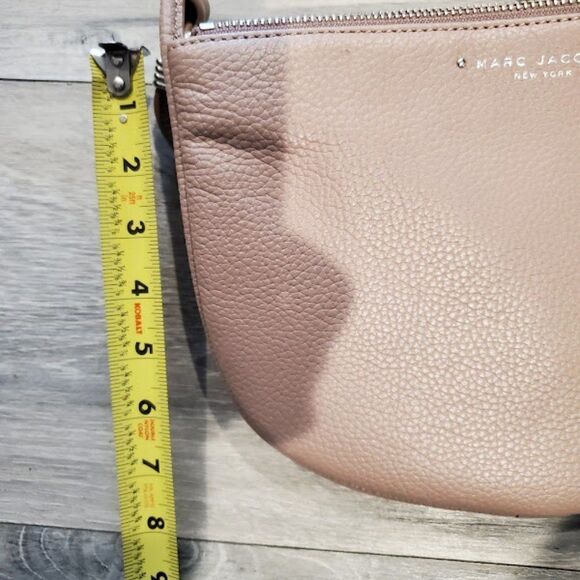 Marc Jacobs Supple Group Leather Romantic Blush Crossbody Bag - Picture 8 of 11